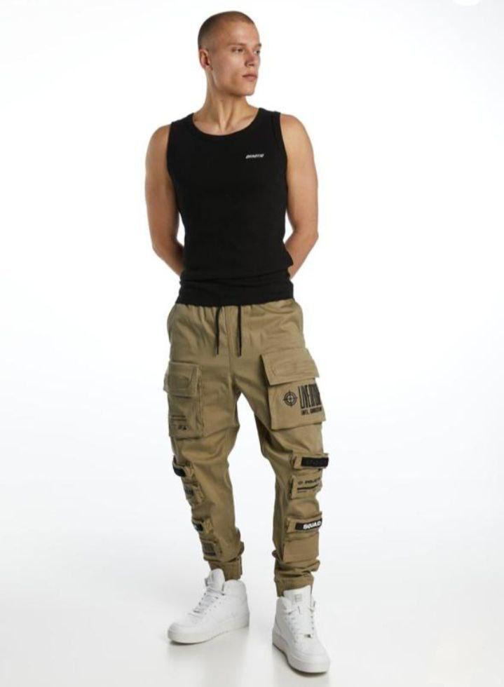 cargo pant black squad