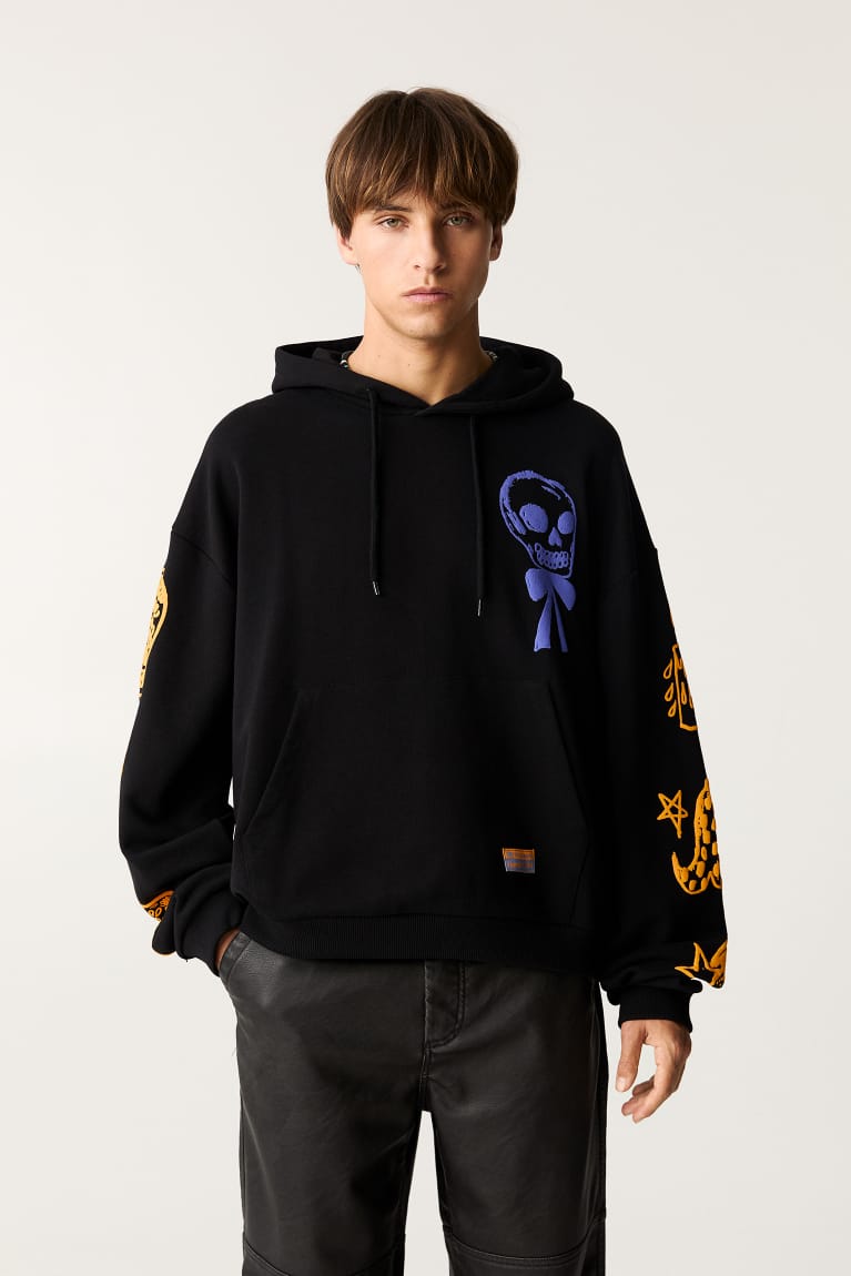 Pull&Bear black hoodie with graphic prints